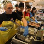 cooking-event-rmit-vn-97_53815825007_o Hoạt động cộng đồng & CSR – Cooking for A Cause